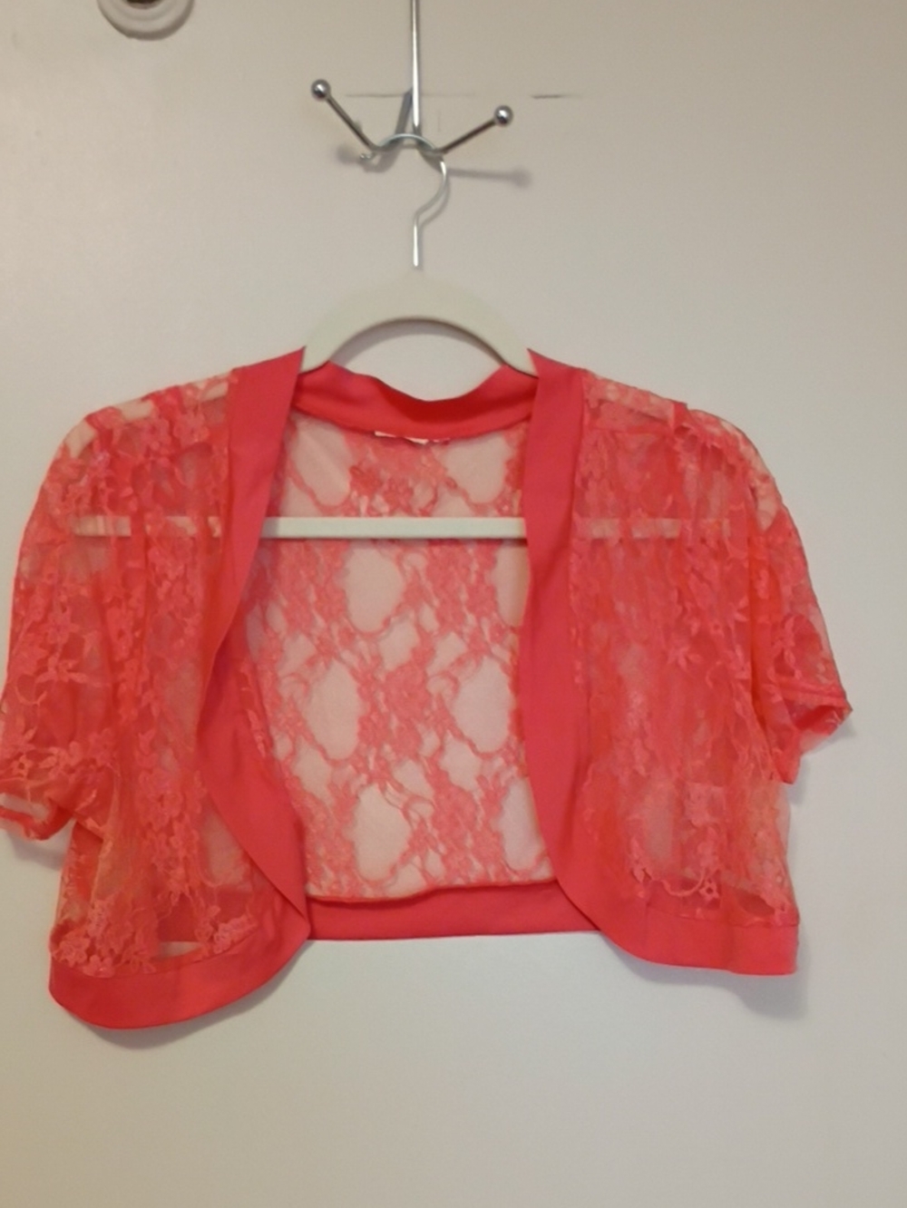 Lace Shrug Bolero in Coral